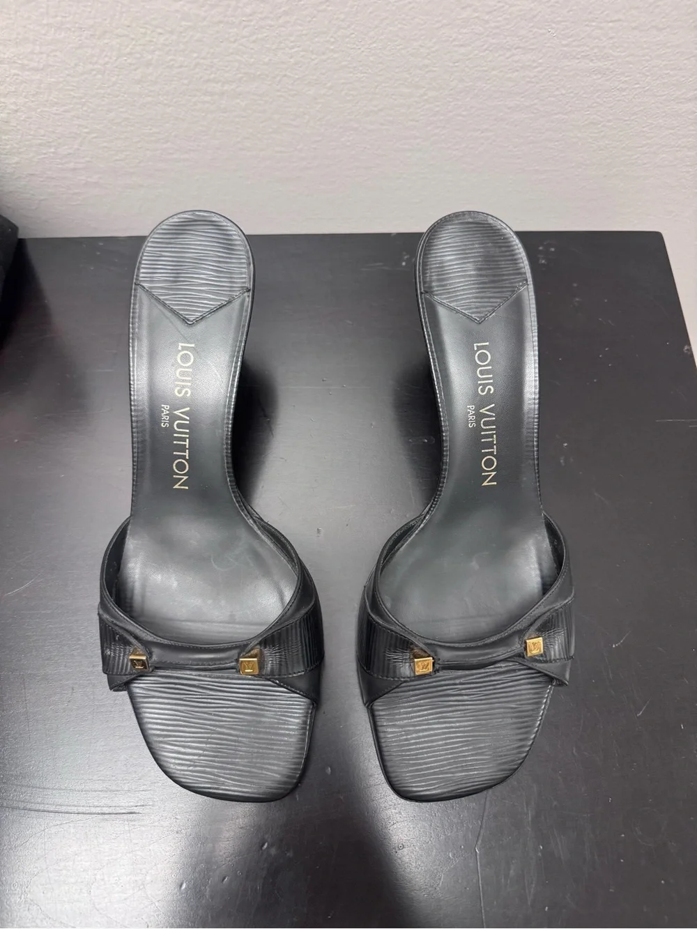 Louis Vuitton Black Leather Bow-Accent Heeled Slides